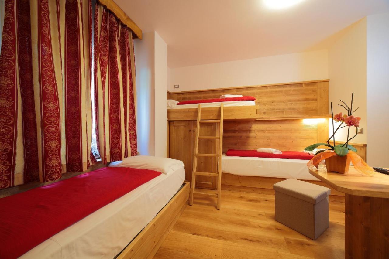 Hotel Al Sole Fusine in Valromana Extérieur photo