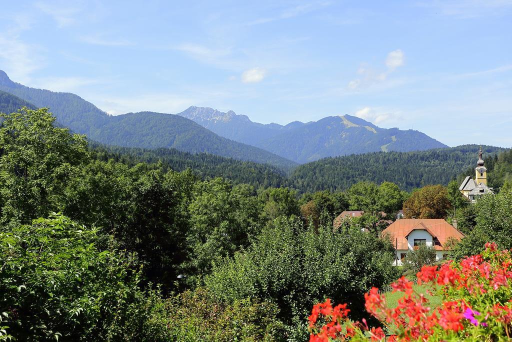 Hotel Al Sole Fusine in Valromana Extérieur photo