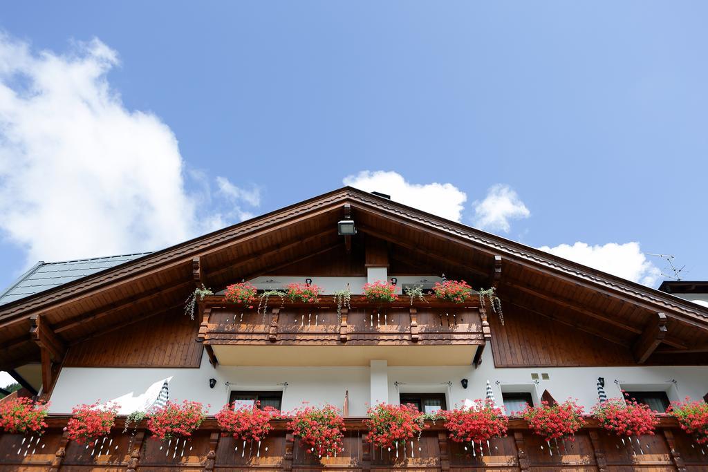 Hotel Al Sole Fusine in Valromana Extérieur photo