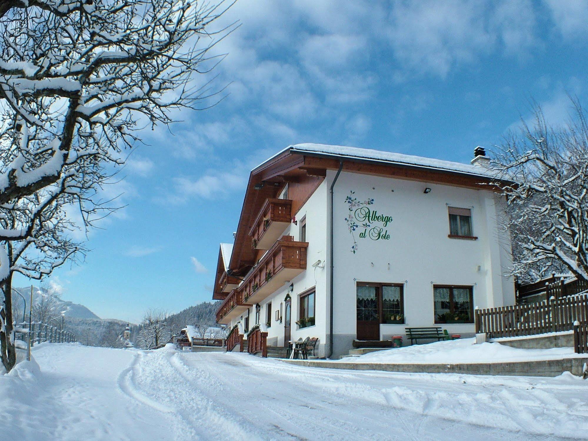 Hotel Al Sole Fusine in Valromana Extérieur photo